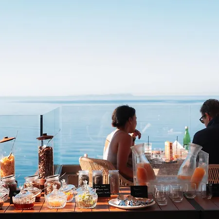 Hotel Saint Nicolas Himare