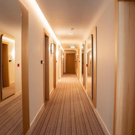 Hotel Saint Nicolas 4*