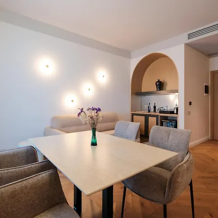 Saint Nicolas Hotel Himarë