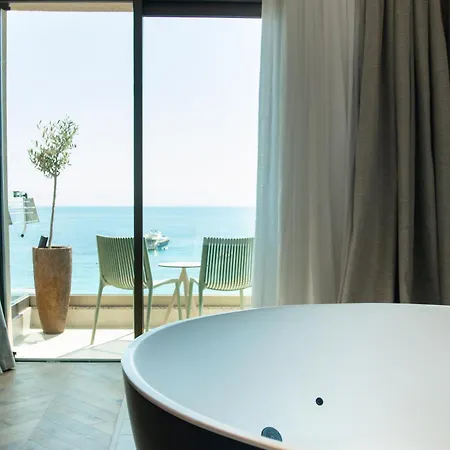 Hotel Saint Nicolas Himarë