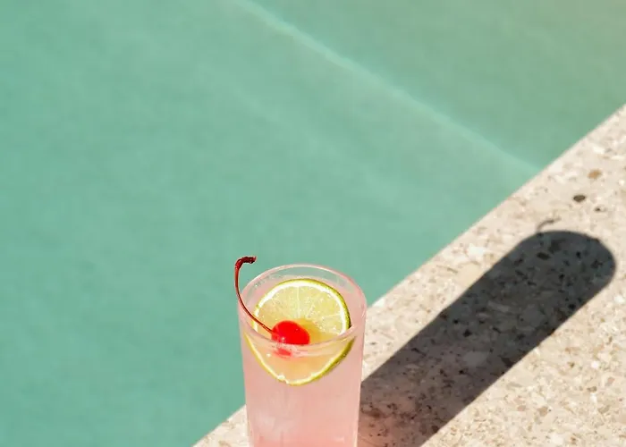 Saint Nicolas Hotel Himarë