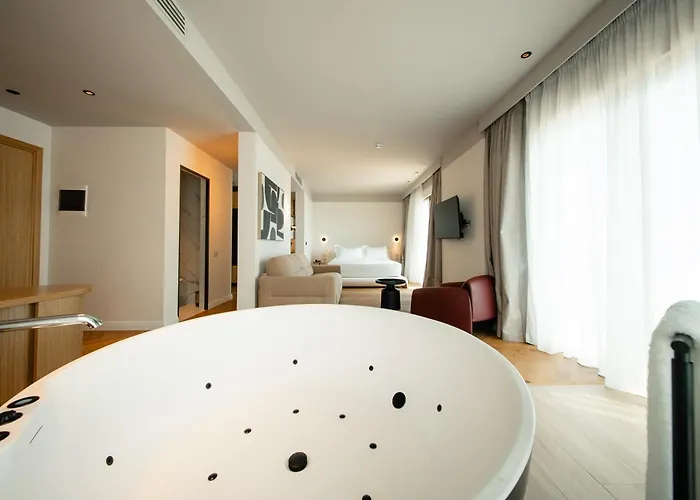 Hotel Saint Nicolas Himare